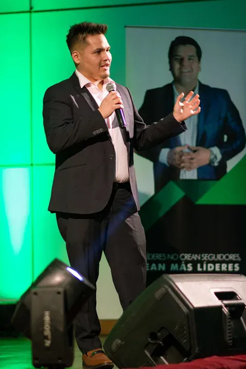 Diego Sovero: experiencia, viajes y comunidad